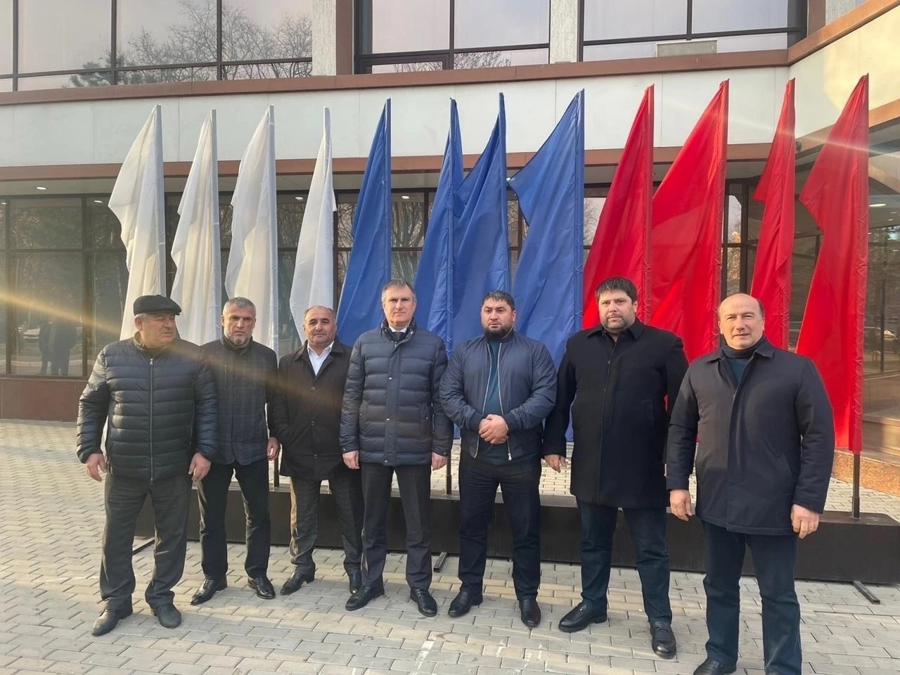 Участие в заседании.